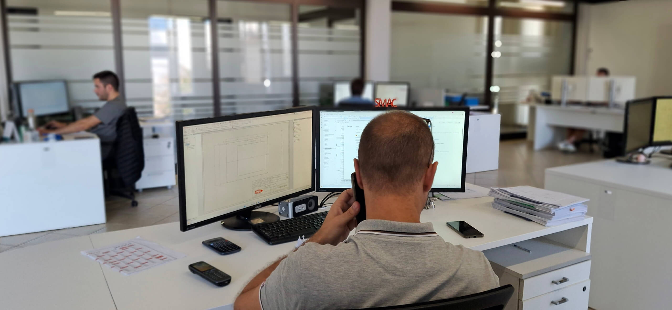 staff01 staff SMAC al lavoro in ufficio
