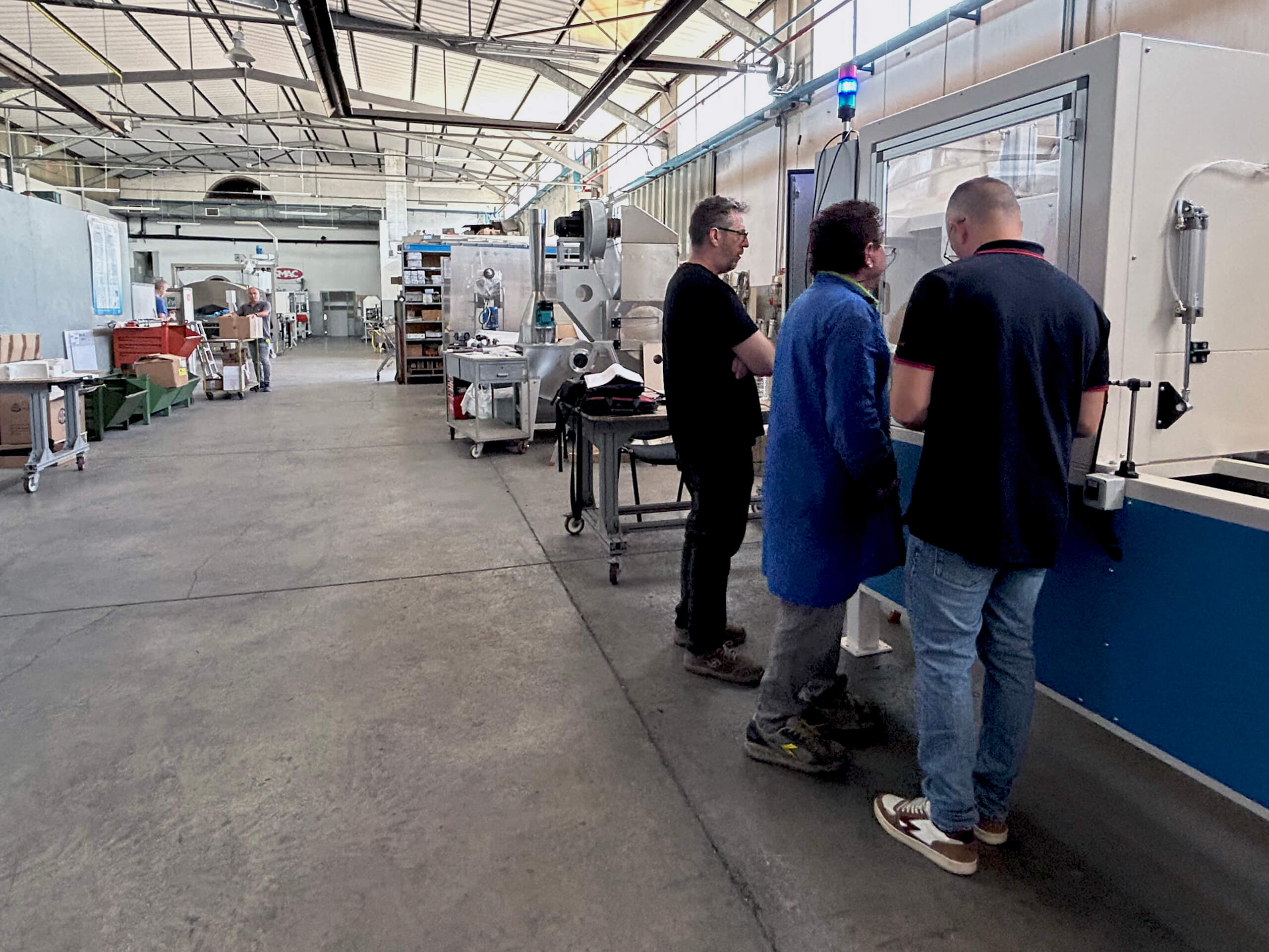 staff07 staff SMAC con macchinario